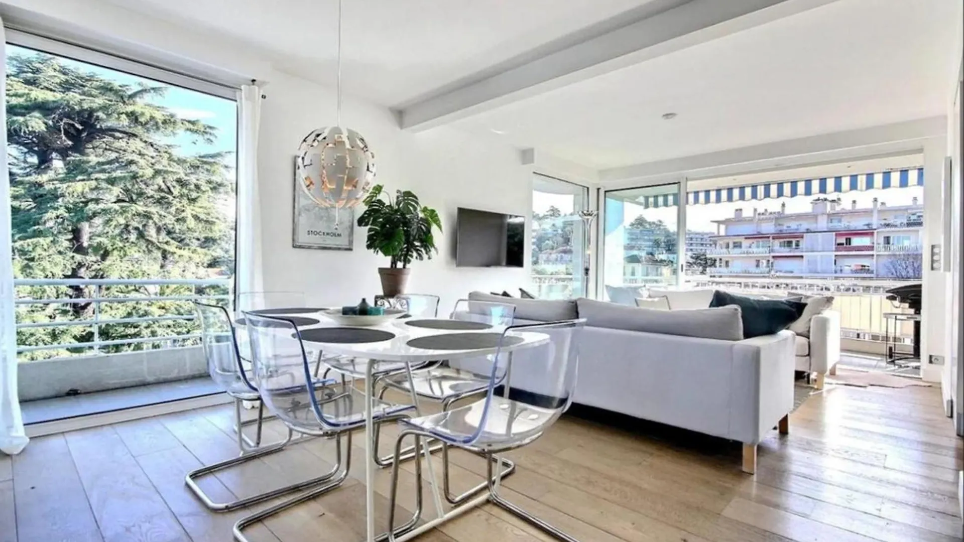 Beautiful T3 With Spacious Balcony Cannes Apartment